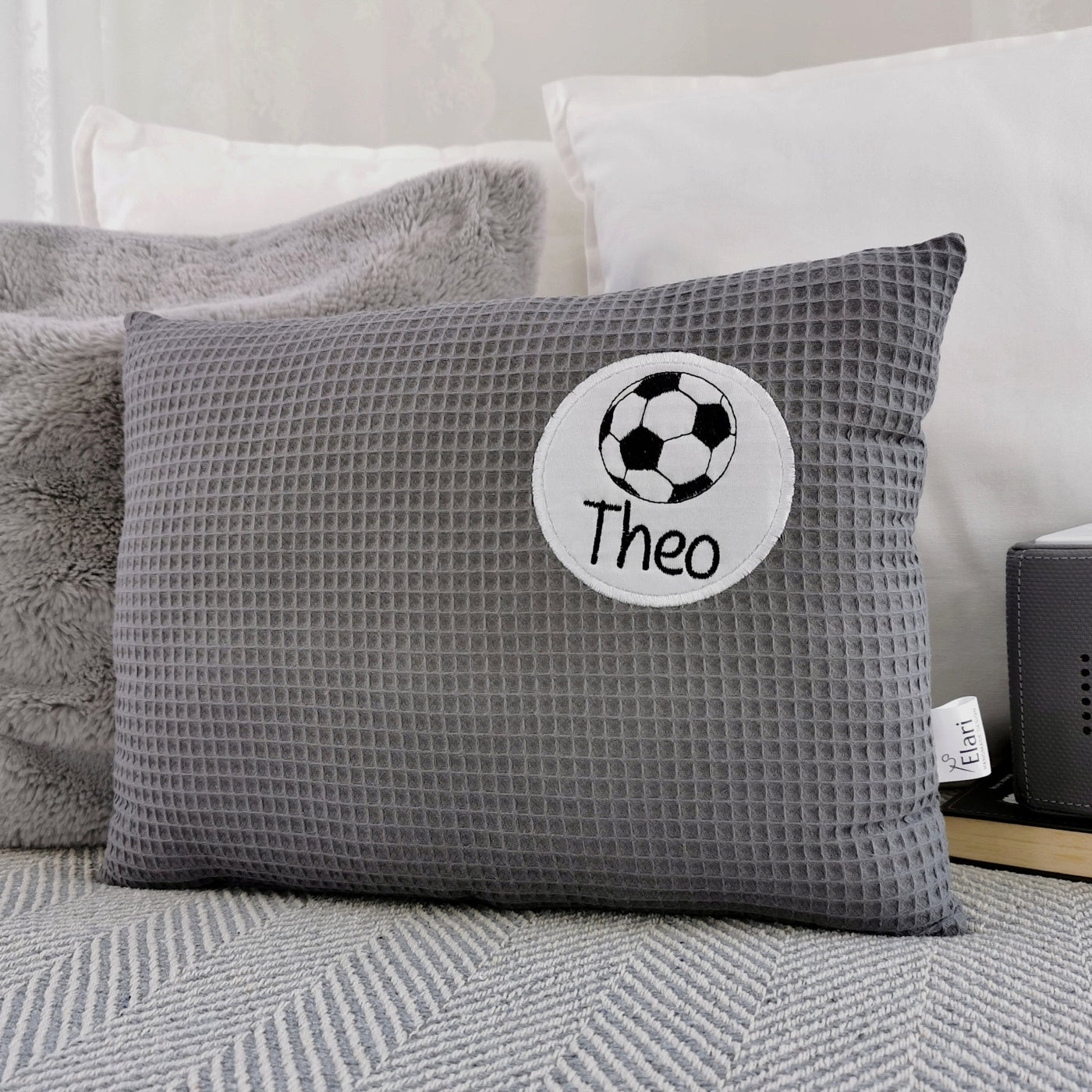 Fußball Kissen mit Namen-Fussball Kissen personalisiert-Geschenk Fußball Fans-Kissen personalisiert Junge-Fußballkissen