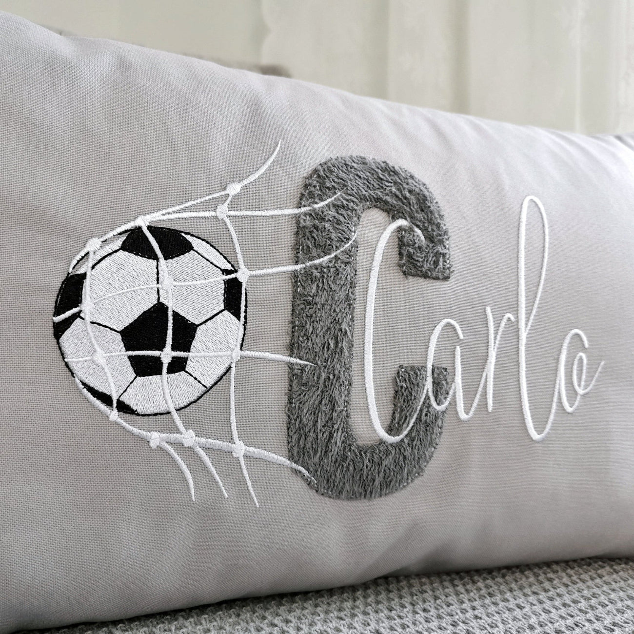 Fußball Kissen mit Namen-Fussball Kissen personalisiert-Kissen personalisiert Junge
