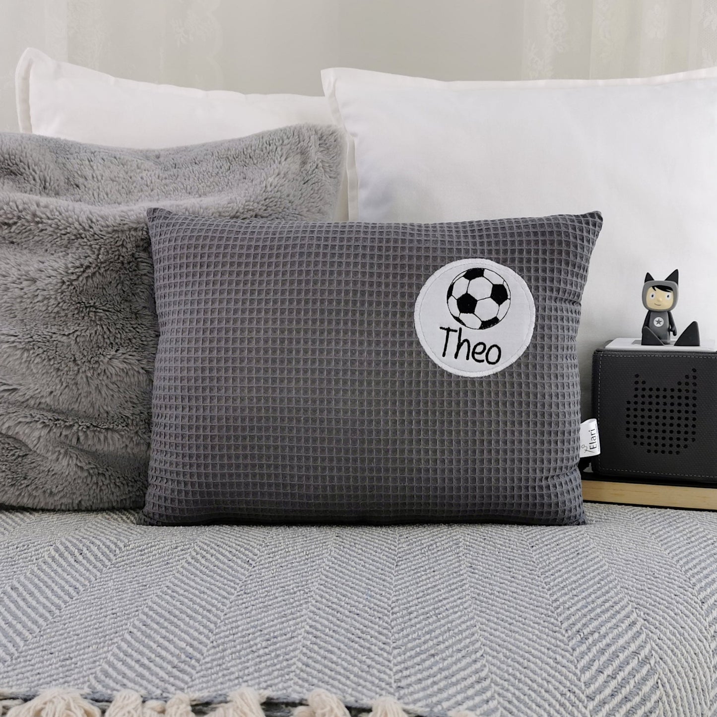 Fußball Kissen mit Namen-Fussball Kissen personalisiert-Geschenk Fußball Fans-Kissen personalisiert Junge-Fußballkissen