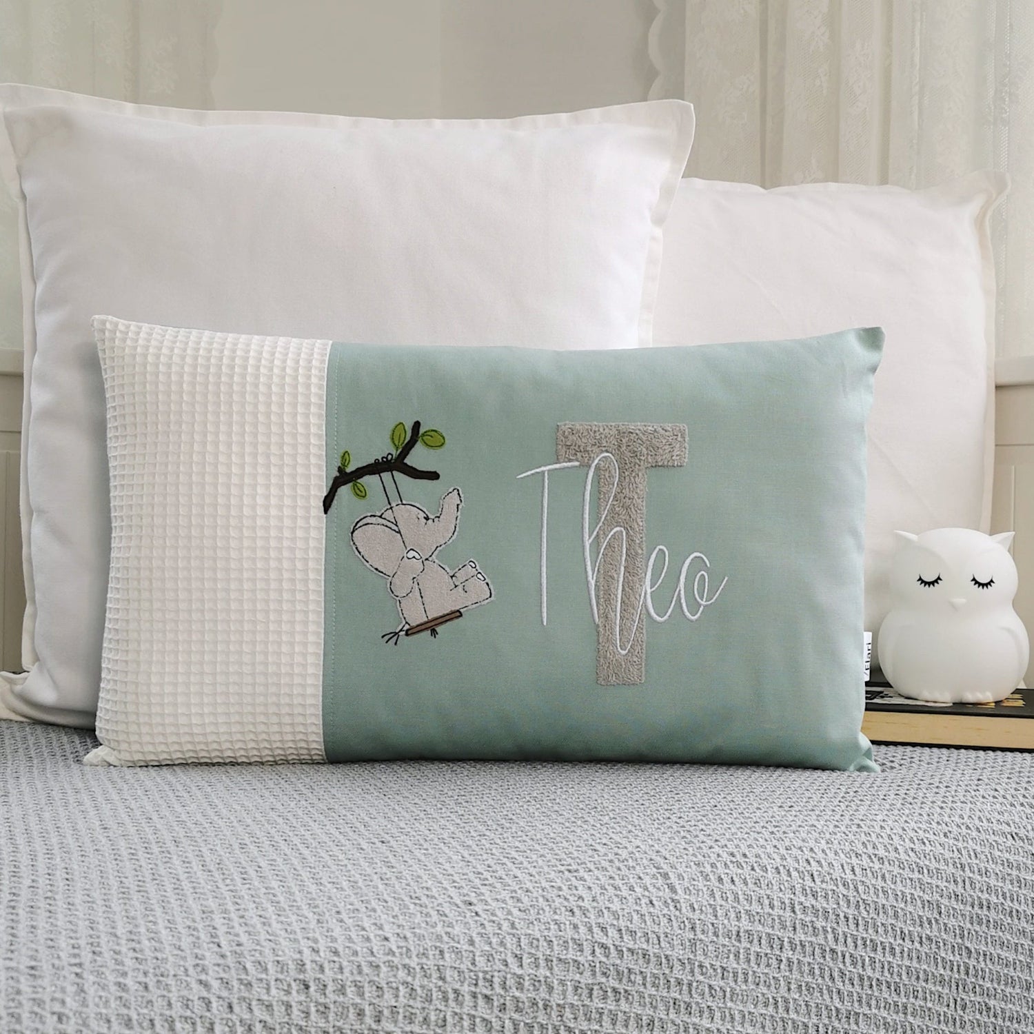 Kissen personalisiert Junge Elefant-Kuschelkissen mit Namen-Kinderkissen personalisiert-Buchstabenkissen mit Namen-Kissen mit Namen Elefant-Namenskissen Junge